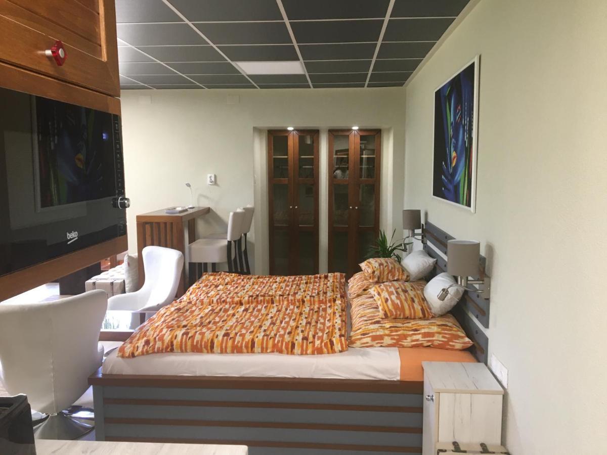 Aparthotel E 14 Berekfürdő Zewnętrze zdjęcie